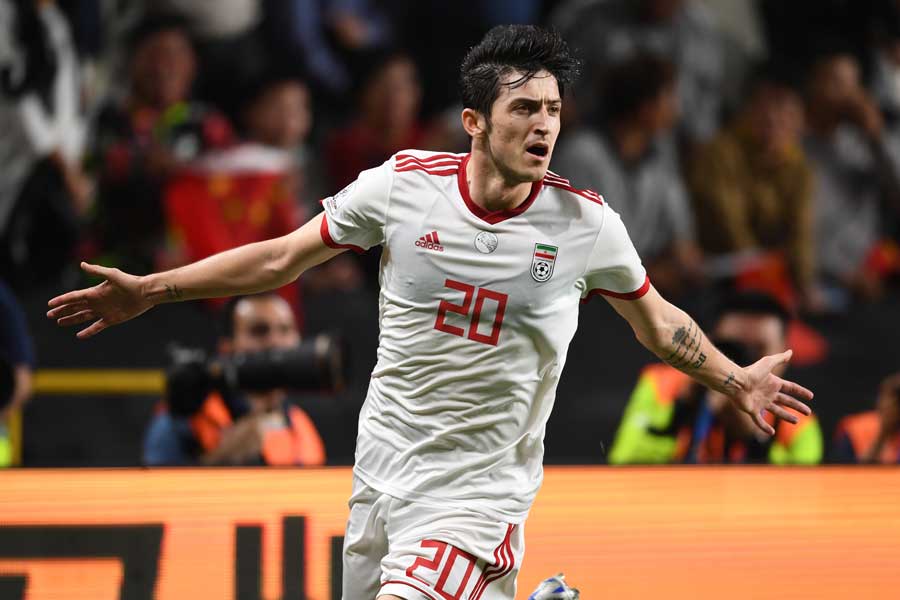 atacante Iraniano Sardar Azmoun