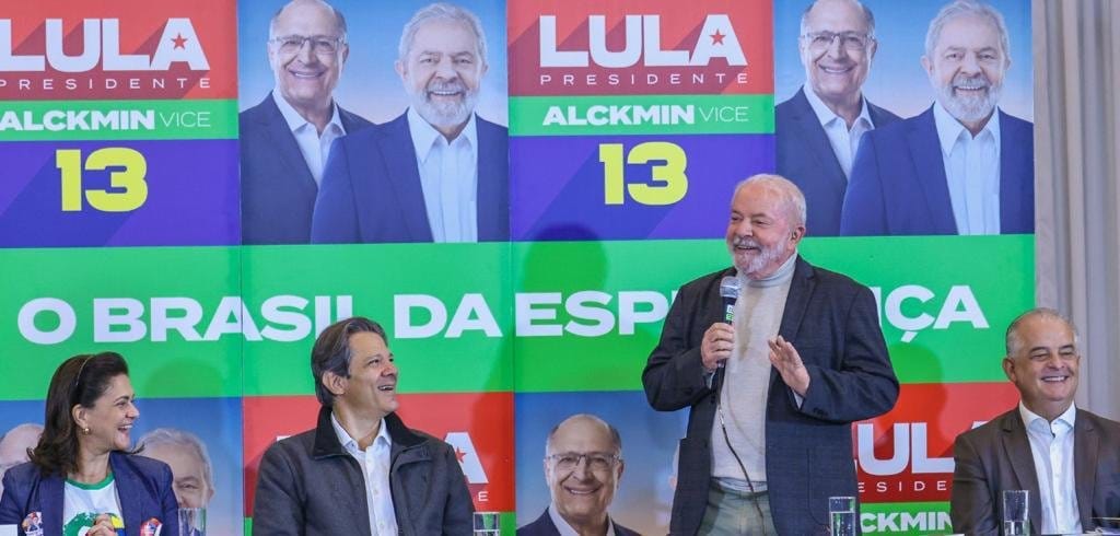 Lula em discurso com chapa
