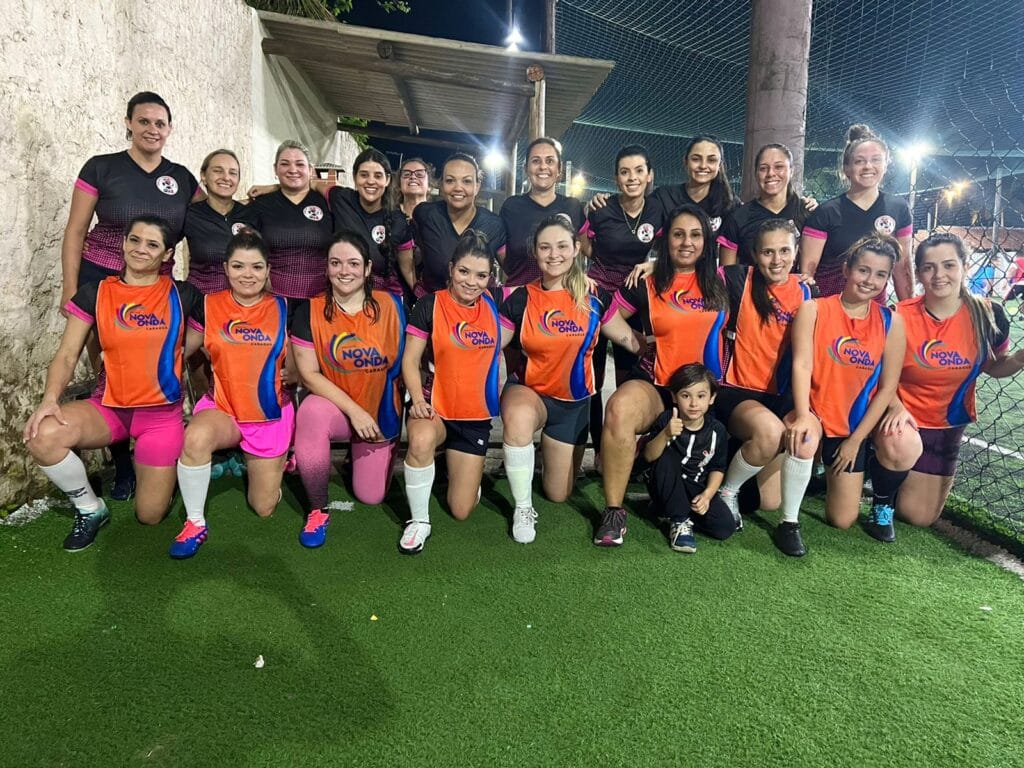 futebol fem,inino dando show de solidariedade