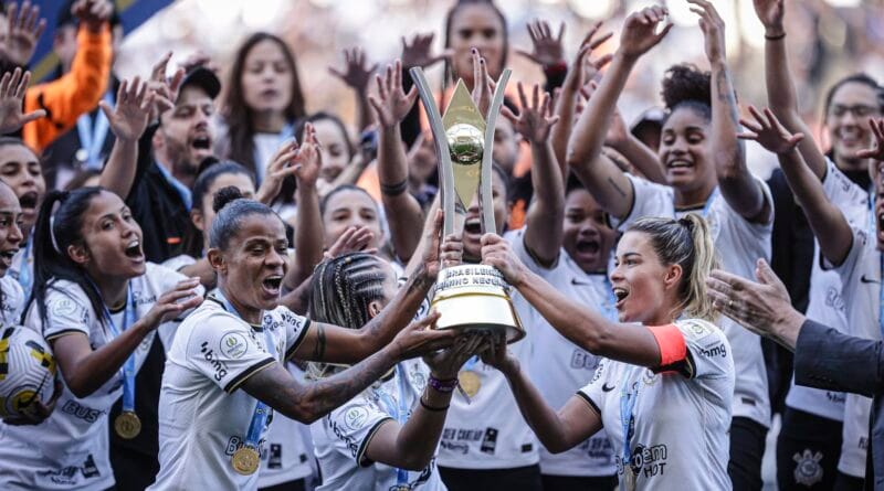 Corinthians conquista o tetracampeonato do Brasileirão Feminino