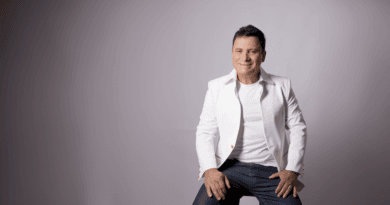 O cantor gospel Neir Menezes. Foto: Divulgação.