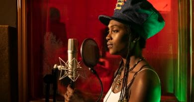 A cantora jamaicana Aza Lineage. Foto: Divulgação.