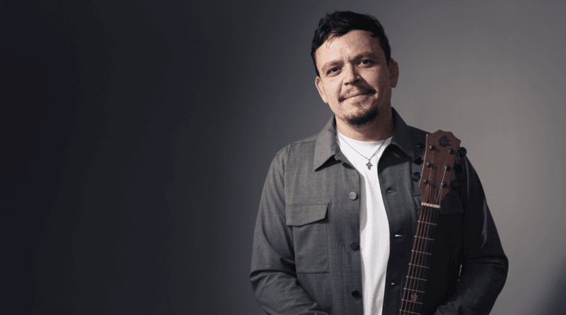 O cantor Dadai. Foto: Ramon Vasconcelos.