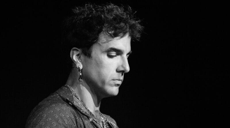 O cantor Danilo Fiani. Foto: Annamaria de Caroli.