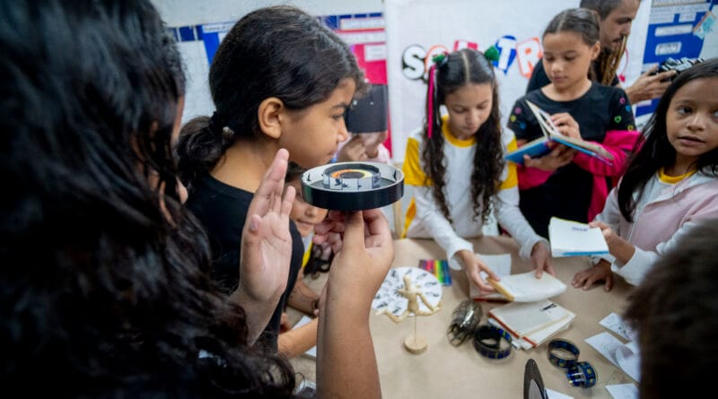 Crianças na 1ª etapa da 4ª edição do Compartilha Animação. Crédito: Rômulo Santos