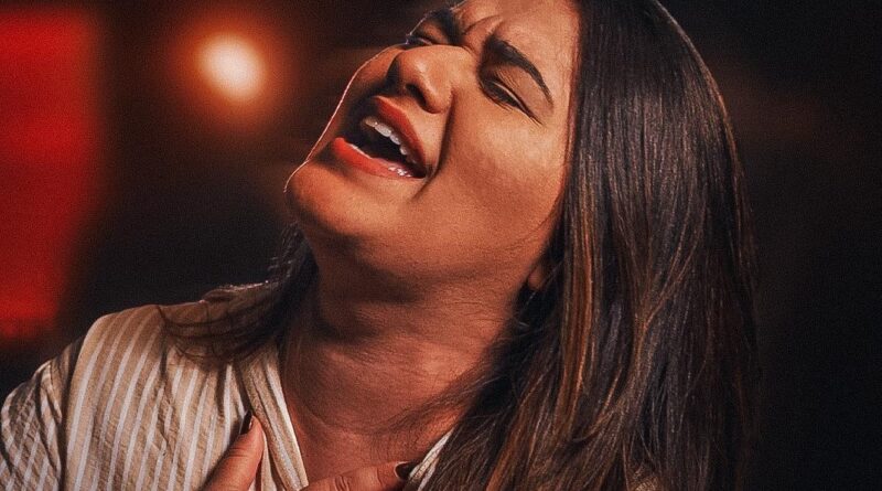 A cantora gospel Larissa Martins. Foto: Divulgação.