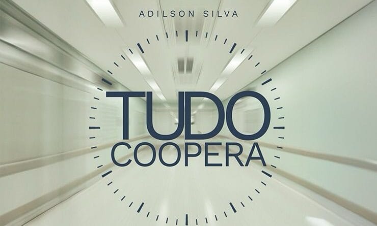 Capa do single "Tudo Coopera" do cantor Adilson Silva. Foto: Divulgação.