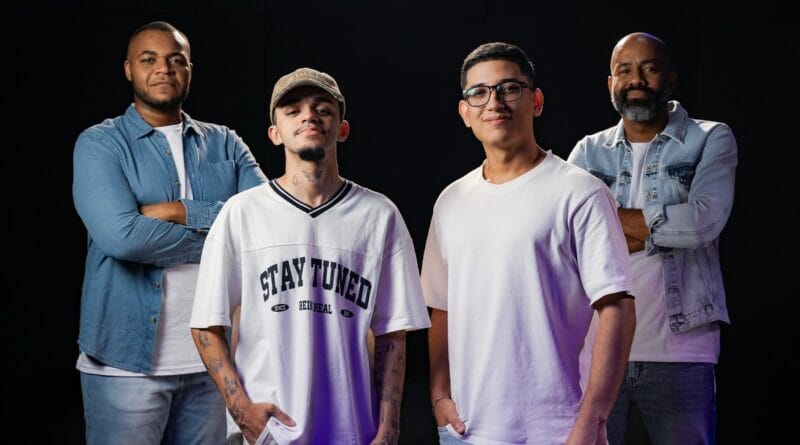 O ministério Adoradores Gratos. Foto: Divulgação.