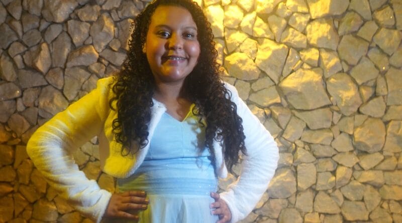 A cantora gospel Íngrid Vitória. Foto: Trindade Records.