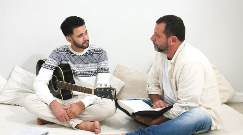 O cantor e compositor Marcelo Farias. Foto: Divulgação.