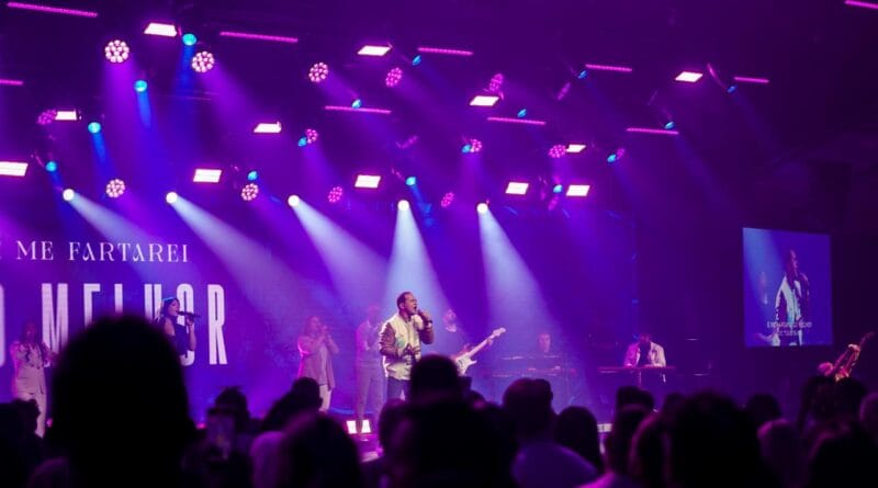 O cantor gospel Davi Sacer. Foto: Divulgação.