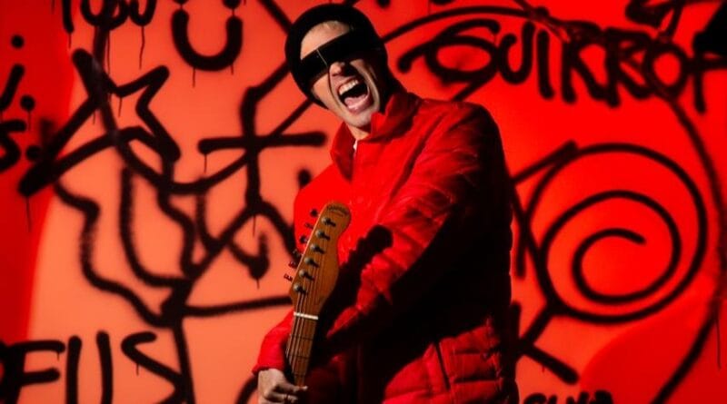 O cantor e compositor Guirroh. Foto: Fabrício Campos.