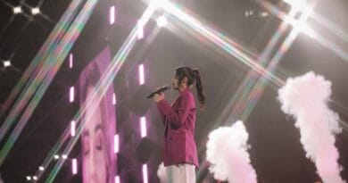 A cantora e compositora Nicoli Francini. Foto: Júnior Nunes.