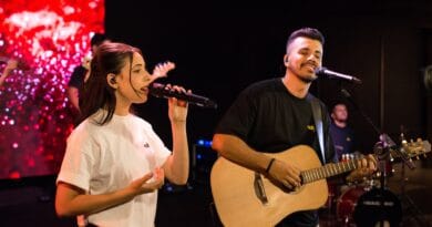 O cantor gospel Stefanno Dias e a cantora Tawane Ricelly. Foto: Divulgação.