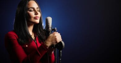 A cantora Perlla. Foto: Divulgação.