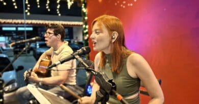 Banda Outrora no Red Mall. Foto: Karlos Aires.