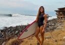Tayane Dalazen desembarca em Punta Roca, em El Salvador, para dias de surf e descanso