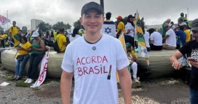 Davi Sacer anuncia pré-candidatura a deputado federal e amplia missão além da música O cantor gospel Davi Sacer. Foto: Divulgação.