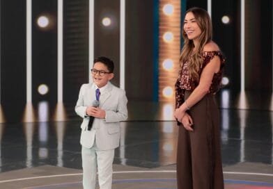 O cantor Moises Andrade no Programa Silvio Santos. Foto: Gabriel Cardoso/SBT.