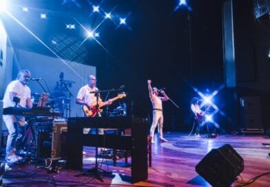 Lurex celebra 25 anos com show histórico que revisita o universo Queen em BH