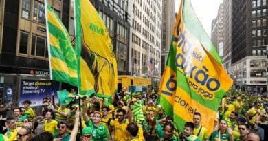 De olho na superstição, Betnacional reforça segurança da estátua de Rocky Balboa para preservar sonho do hexa 