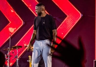 Samuel Eleoterio disponibiliza o single e clipe de “Mergulha”