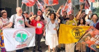 Deputada Renata Souza lança campanha contra de cassação de seu mandato na Alerj