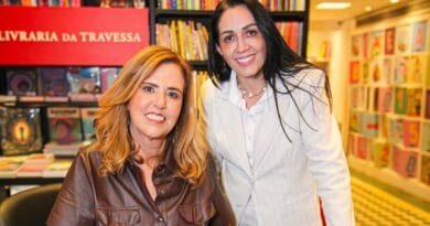Ylana e a CEO da Editora Leader, Andreia Roma