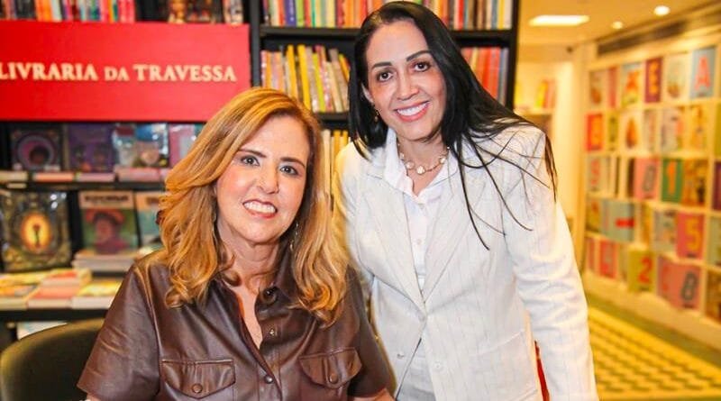 Ylana e a CEO da Editora Leader, Andreia Roma