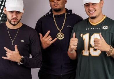 Rey Vaqueiro aposta em hit criado na Maré e leva MC O PH, DJ Sorriso e DJ GB para o Brasil