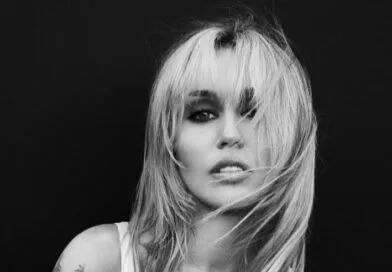 Miley Cyrus anuncia novo álbum e confirma retorno aos palcos em Los Angeles