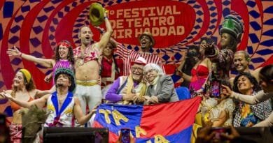 Abertura do Festival de Teatro Amir Haddad em 2025 - Amir Haddad, Fernanda Montenegro e Grupo Tá Na Rua