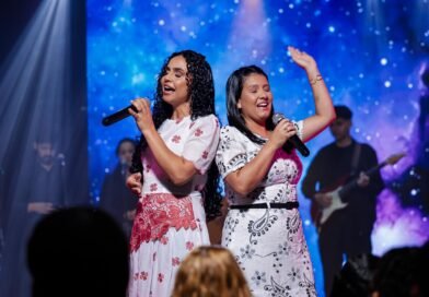 As cantoras Marilene e Gabriela. Foto: Fábio Rickman.