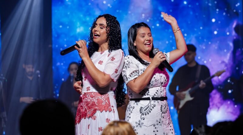 As cantoras Marilene e Gabriela. Foto: Fábio Rickman.