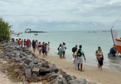 Morro de São Paulo recebe mais de 6 mil visitantes no feriado e antecipa alta temporada