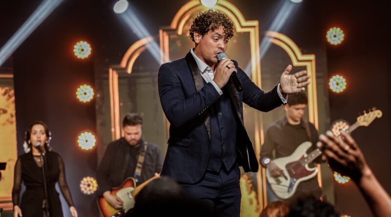 O cantor gospel Hudson Vieira. Foto: Divulgação.