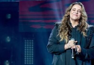Ana Carolina celebra 25 anos de carreira com a turnê “25 Anas”, no dia 07 de novembro, no Arena Hall