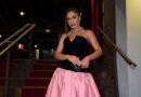 Giovanna Veríssimo entrega joia da Herreira à Miss Brasil Beleza Internacional