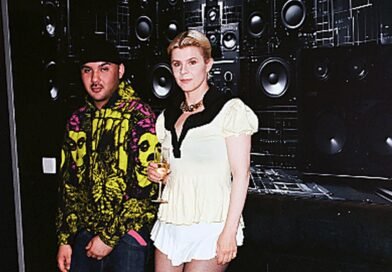 Mechatok e Robyn de unem em lançamento duplo, “Expression On Your Face (Robyn Remix)” e “Fembot (Mechatok Remix)”