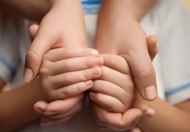 Encontro na UNIALFA vai discutir adoção, diversidade familiar e o direito à não discriminação.