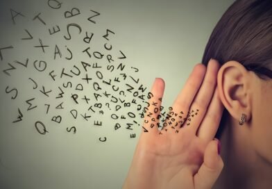É possível treinar habilidades auditivas? Entenda como funciona e para quem é indicado