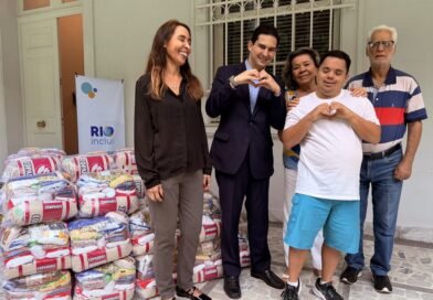 Assembleia de Deus de Madureira doa 15 toneladas de alimentos à ONG RIOInclui