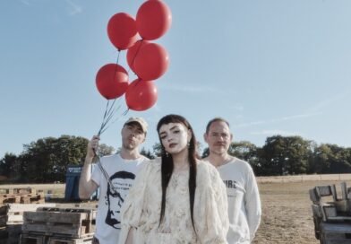 CHVRCHES revela nova single “Overthinker”