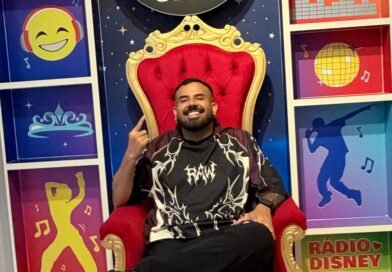 Vinni movimenta os bastidores da carreira e prepara novidades do projeto “Pagode Pra Pagodeiro”