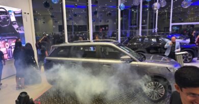 Com preço especial de R$ 159.990, Jaecoo 5 supera meta com mais de 10 unidades vendidas na estreia da Kazza Motors, em Salvador Com preço especial de R$ 159.990, Jaecoo 5 supera meta com mais de 10 unidades vendidas na estreia da Kazza Motors, em Salvador